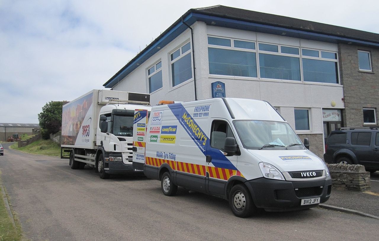 Service vehicles belonging to a tyre-fitting business